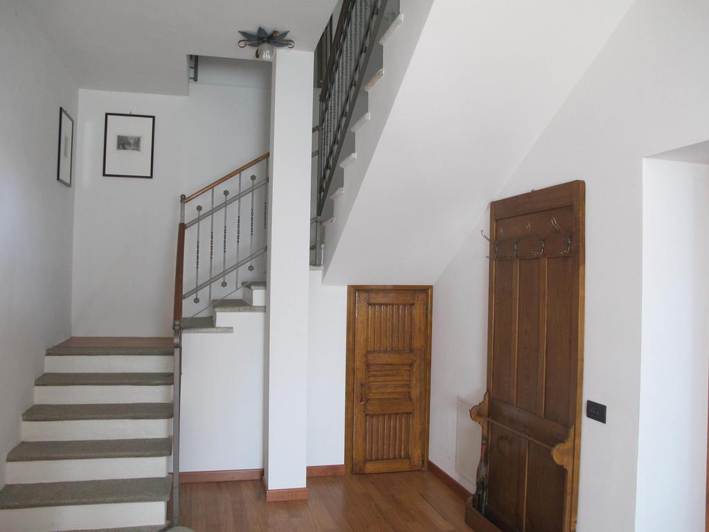 Villa Emilia Castronno ภายนอก รูปภาพ